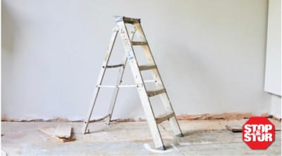 ladder set up in room for home renovation